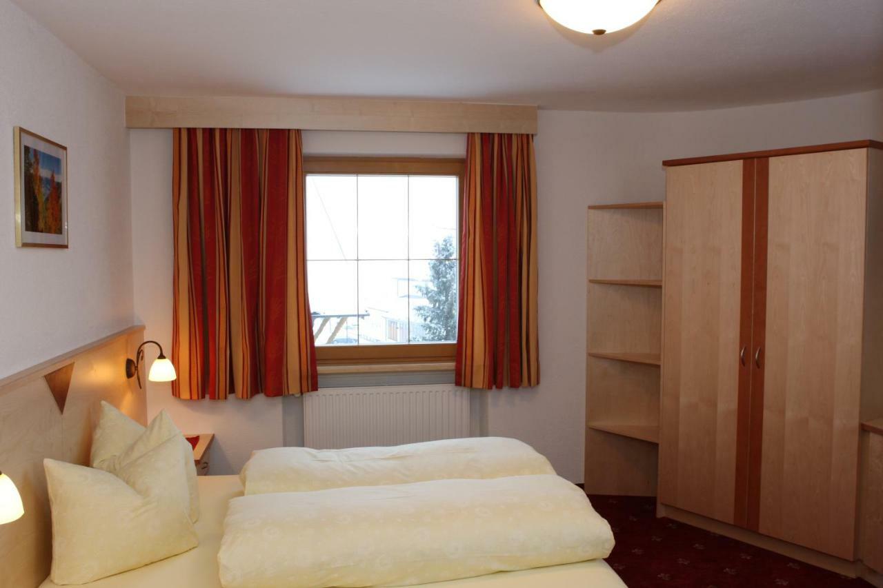 Haflingerhof Aparthotel Fiss Bagian luar foto