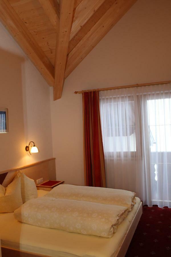 Haflingerhof Aparthotel Fiss Bagian luar foto